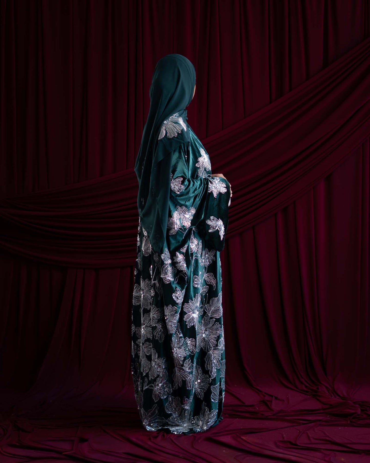 Amani Emerald Green Velvet Floral Embellished Abaya