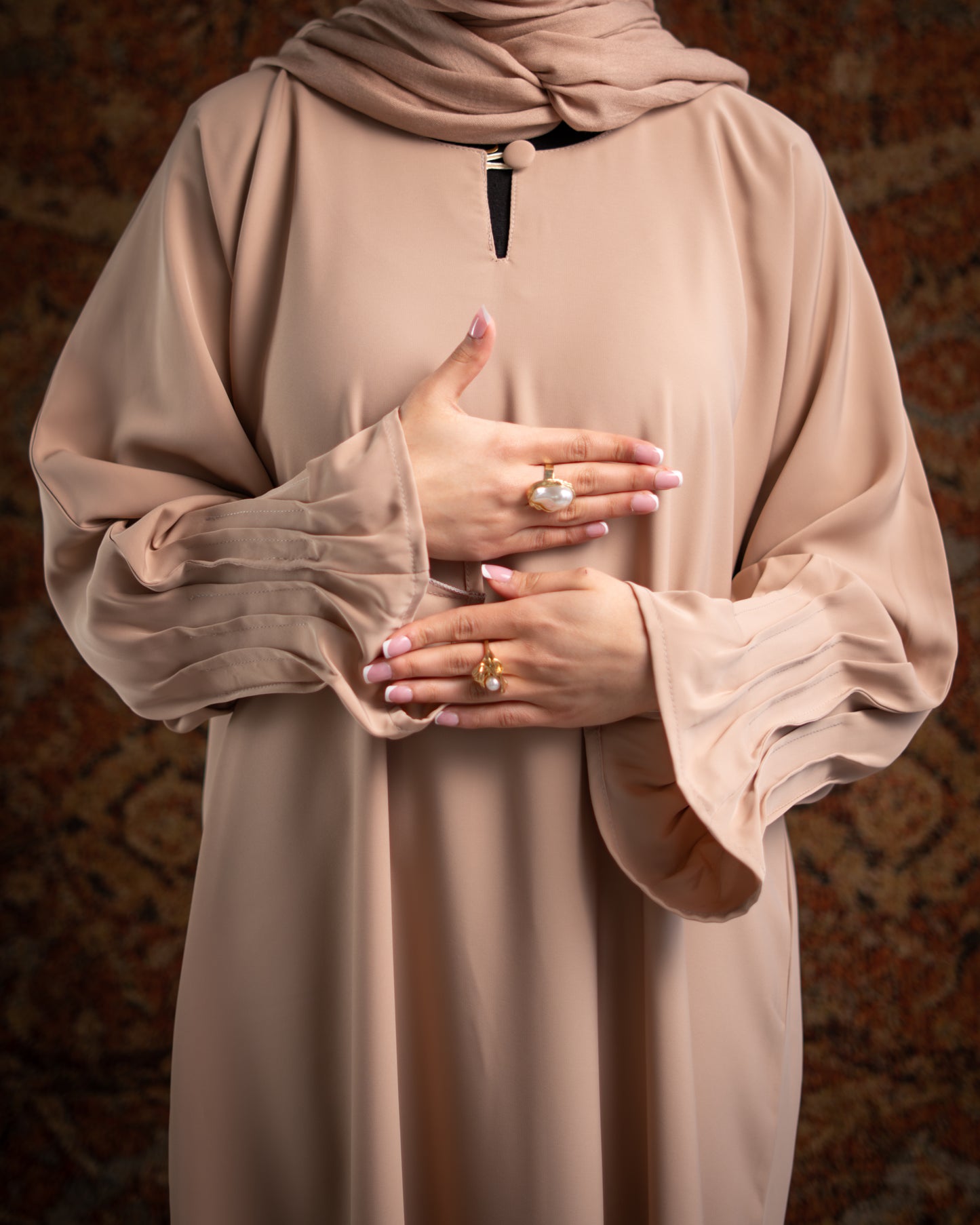 Inara Nude Pleated Sleeve Essential Closed Abaya