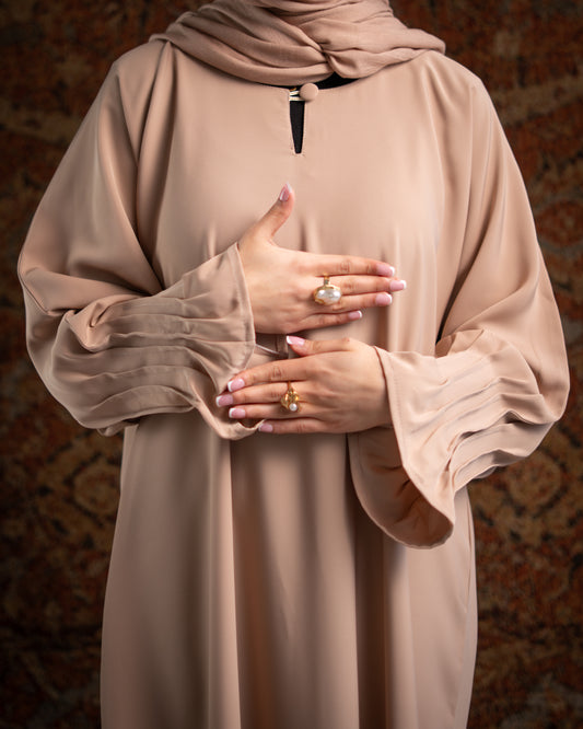 Inara Nude Pleated Sleeve Essential Closed Abaya