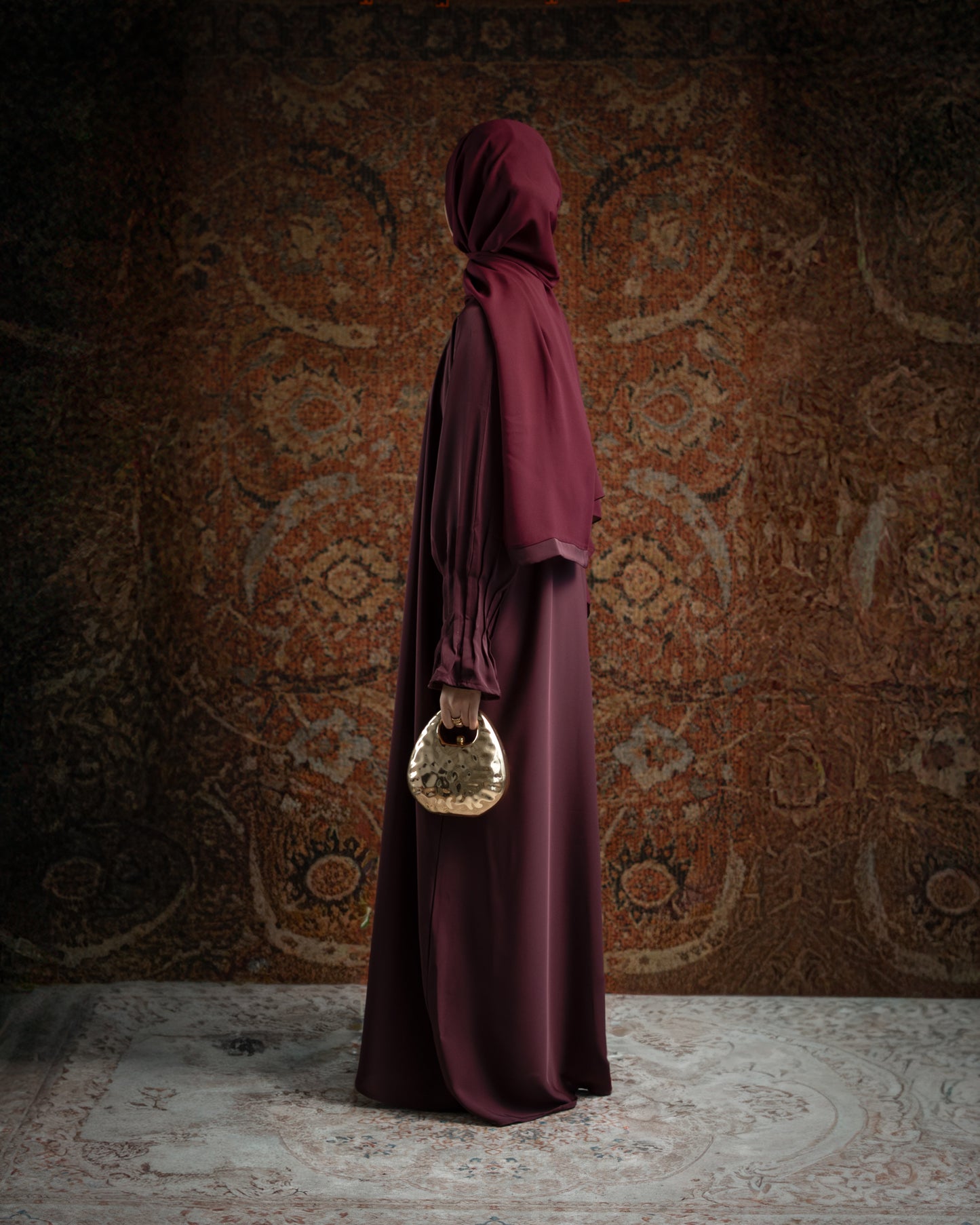 Inara Plum Pleated Sleeve Essential Closed Abaya