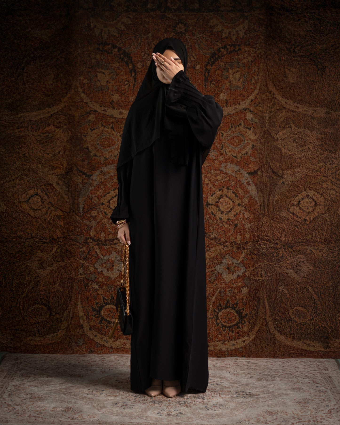 Inara Black Pleated Sleeve Essential Closed Abaya